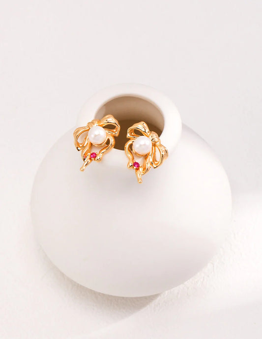 Adorable Bow and Pearl Stud