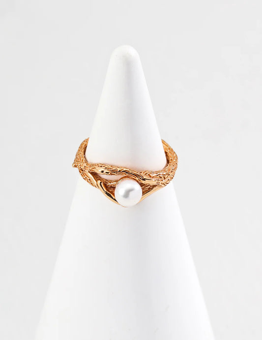 Minimalist Natural Pearl Ring