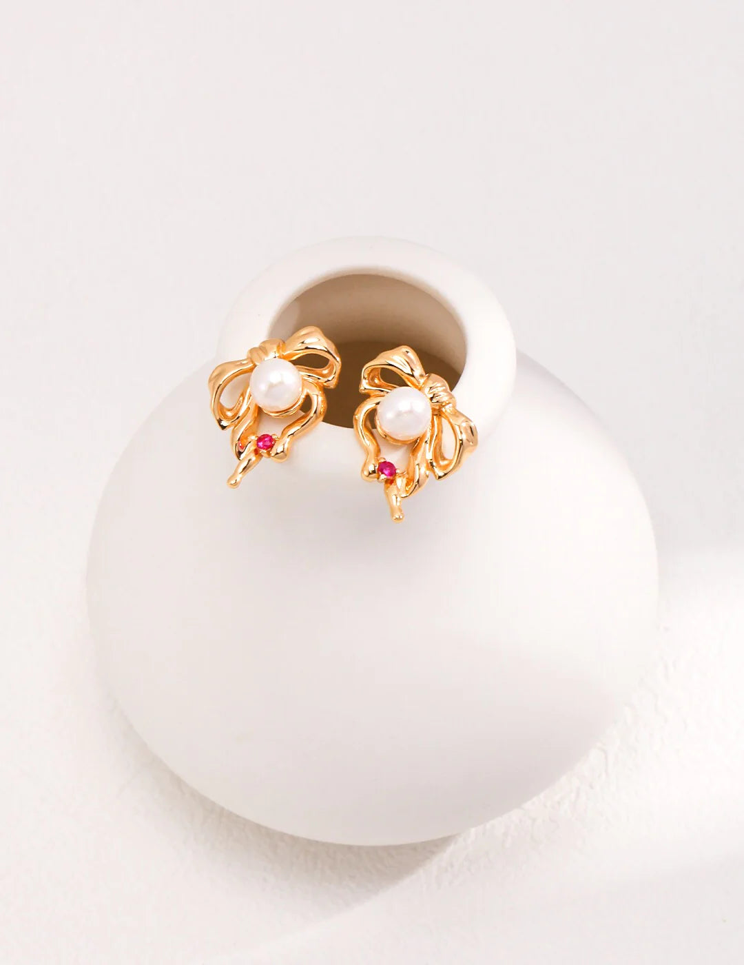 Adorable Bow and Pearl Stud