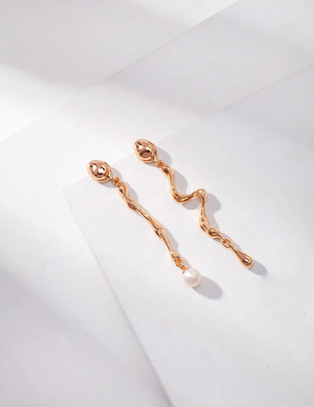 Long Wavy Drop Pearl Asymmetrical Earrings