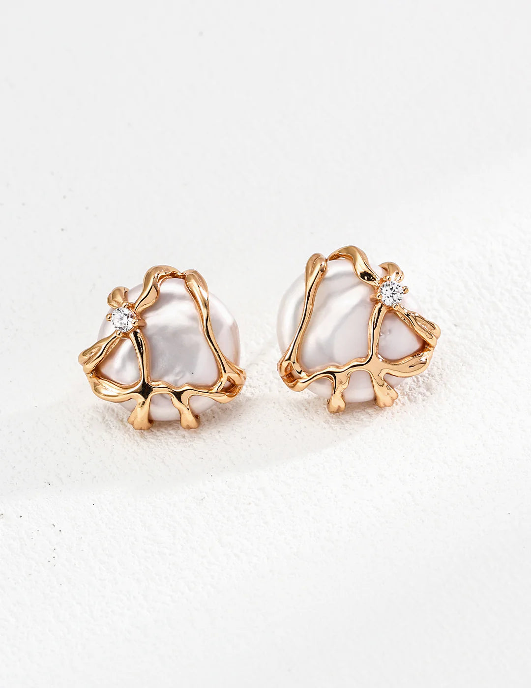 Minimalist Natural Pearl Earrings