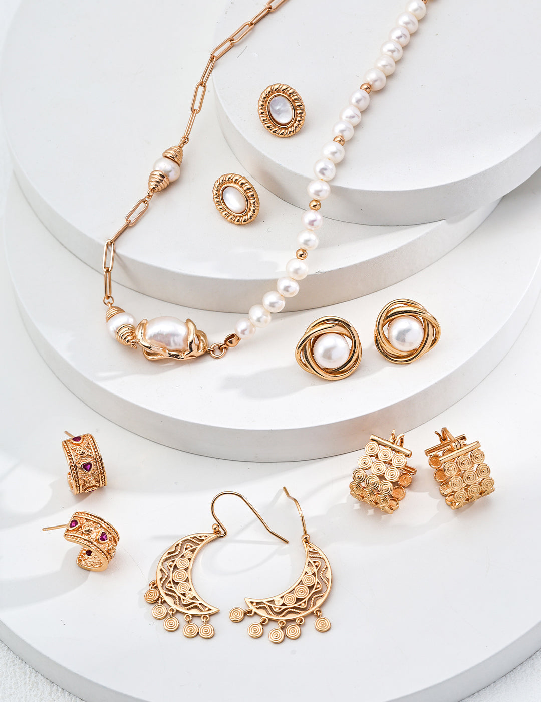 Irregular Design Pearl Necklace