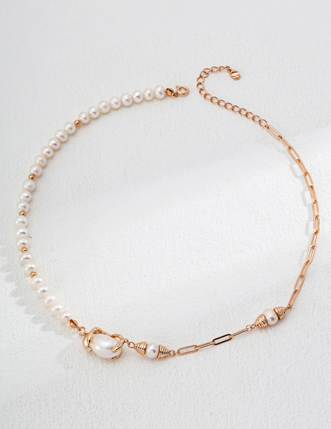 Irregular Design Pearl Necklace